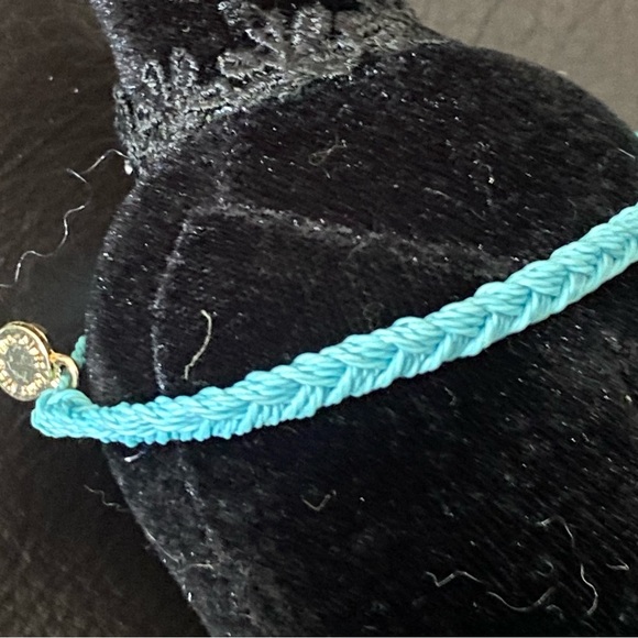 Set of 3 Turquoise Pura Vida String/Friendship Bracelets - Picture 4 of 6